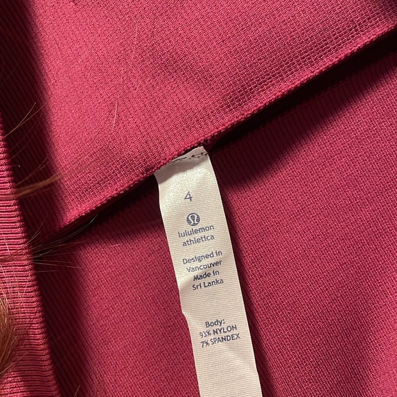 NWT magenta lululemon shorts - Picture 4 of 4